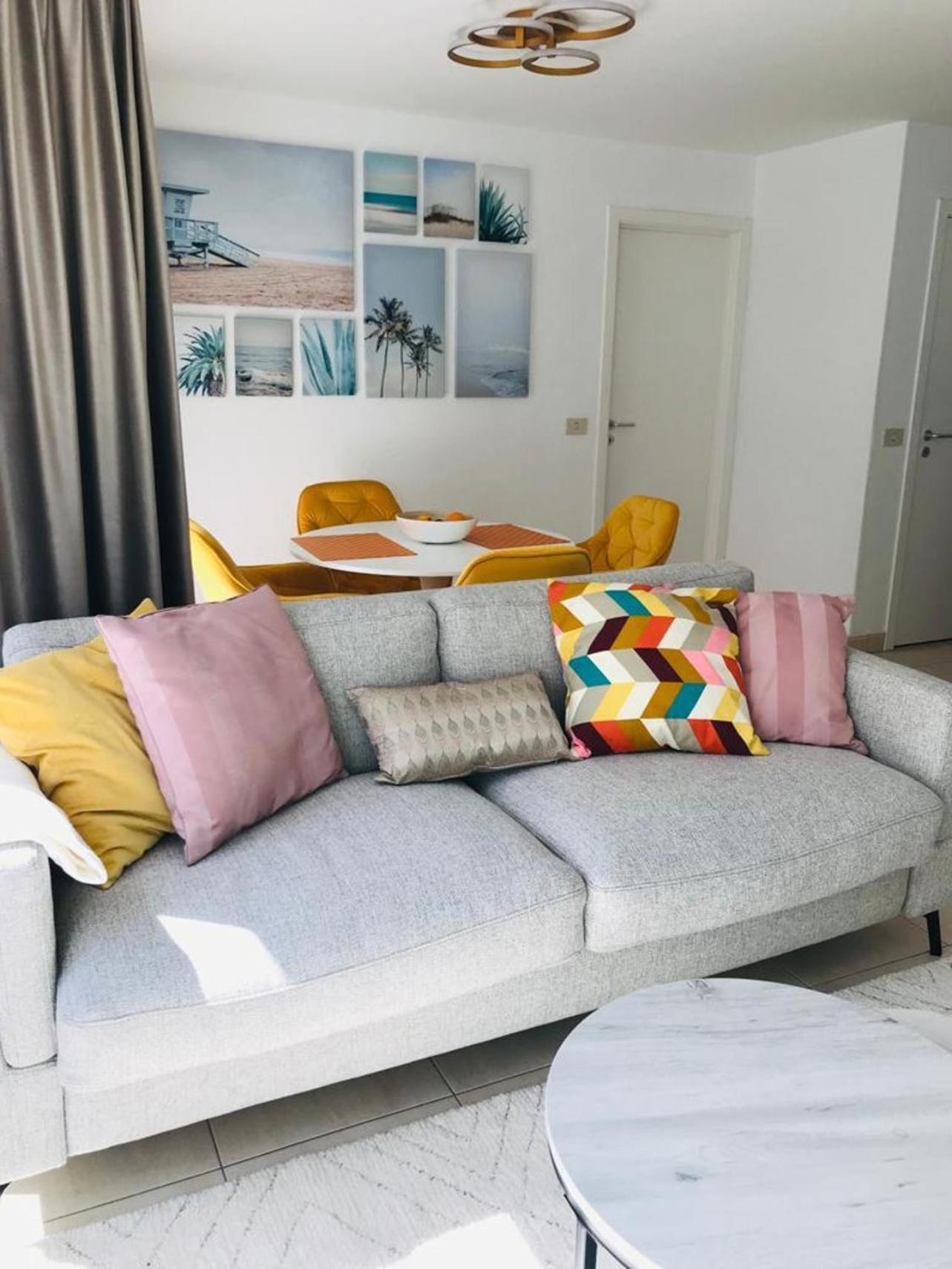 Urbanstay Suites - Beachfront Apartment In Knokke Exteriér fotografie