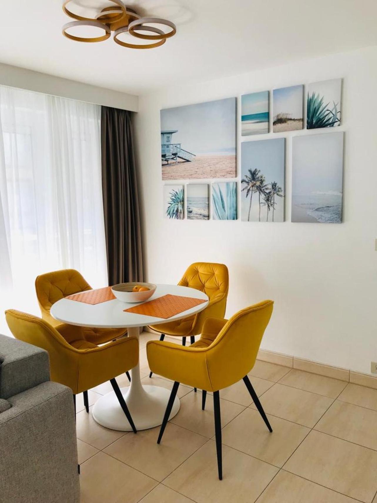 Urbanstay Suites - Beachfront Apartment In Knokke Exteriér fotografie